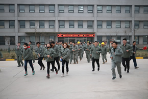 黃陵公司舉辦“迎新春 慶元旦”長跑比賽